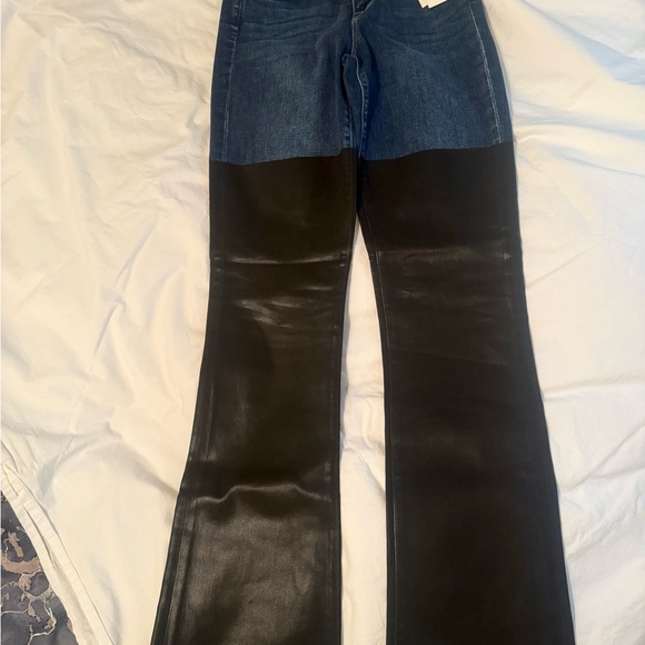 Ruth Mixed Media Coated
Straight Leg Jeans
Color: Magnolia/ Black Coated - Picture 8 of 10